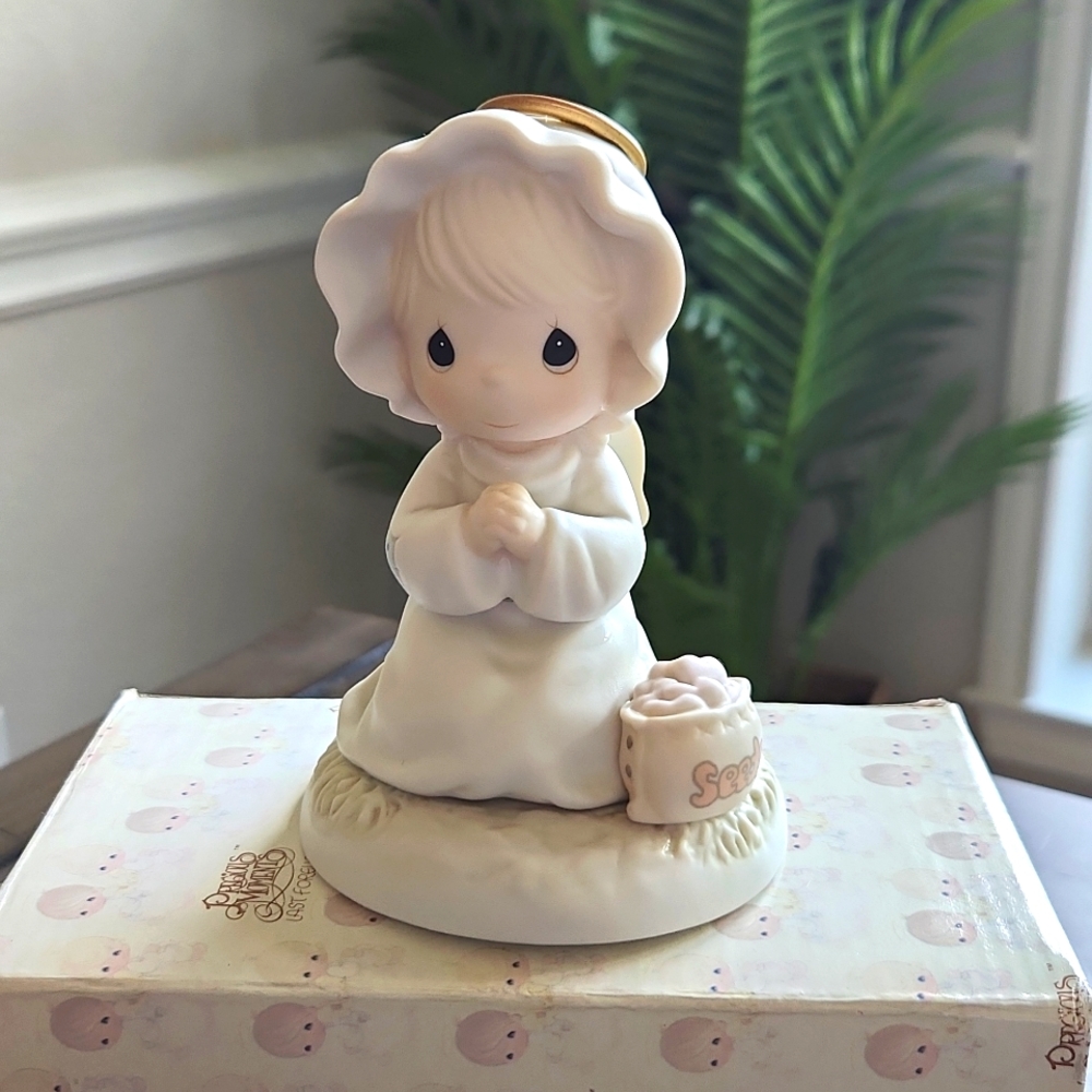 1995 Sowing Seeds of Kindness Precious Moments Figurine